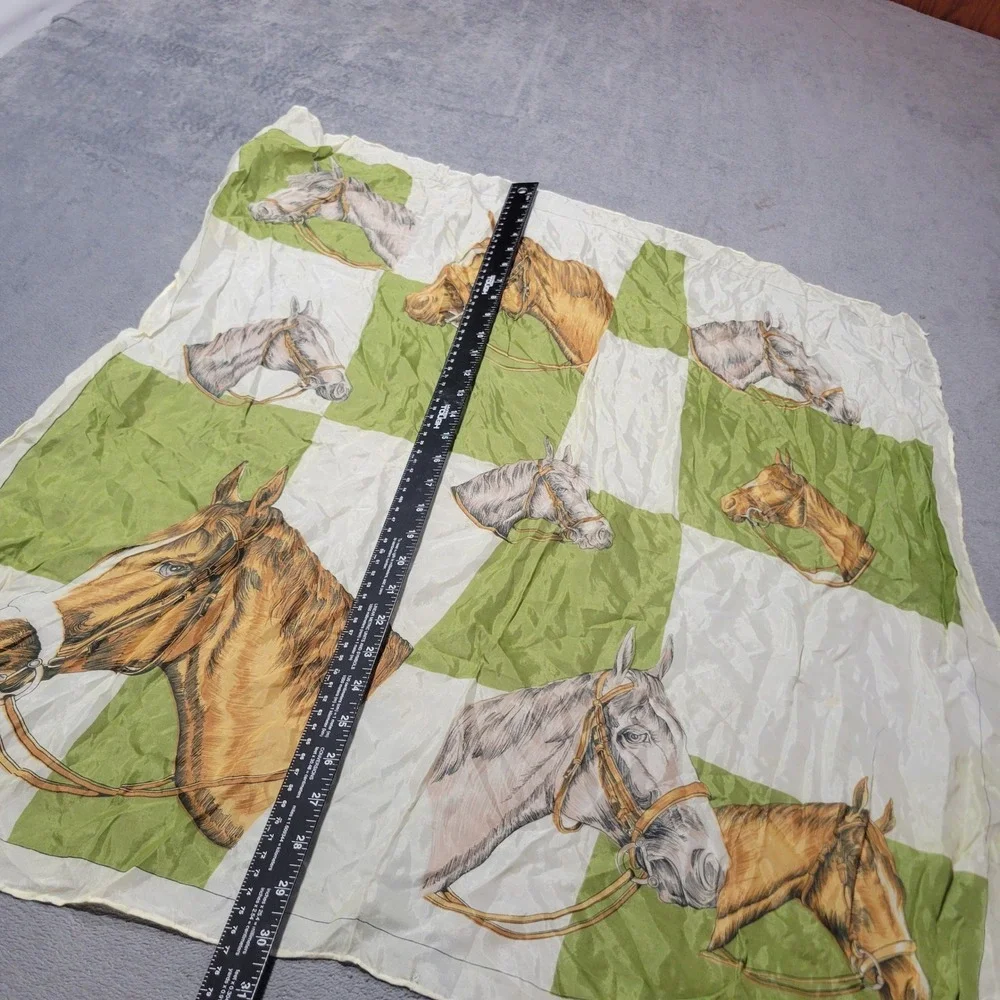 Unbranded Women Square Scarf OS Green White Horse Print Equestrian Silk-Like‎